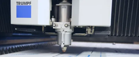 Lasersnijden met Trumpf machine bij Fijn Mechanisch Centrum